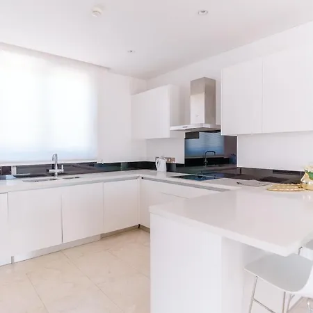 Villa Coral Residences