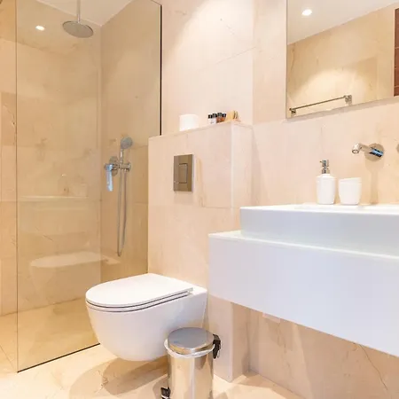 Villa Coral Residences Coral Bay