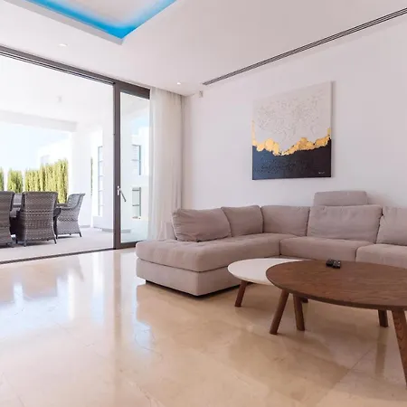 Coral Residences Coral Bay