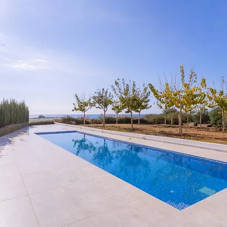 Villa Coral Residences