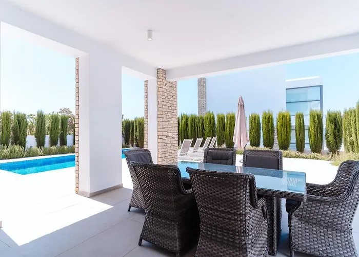 Coral Residences Villa Coral Bay