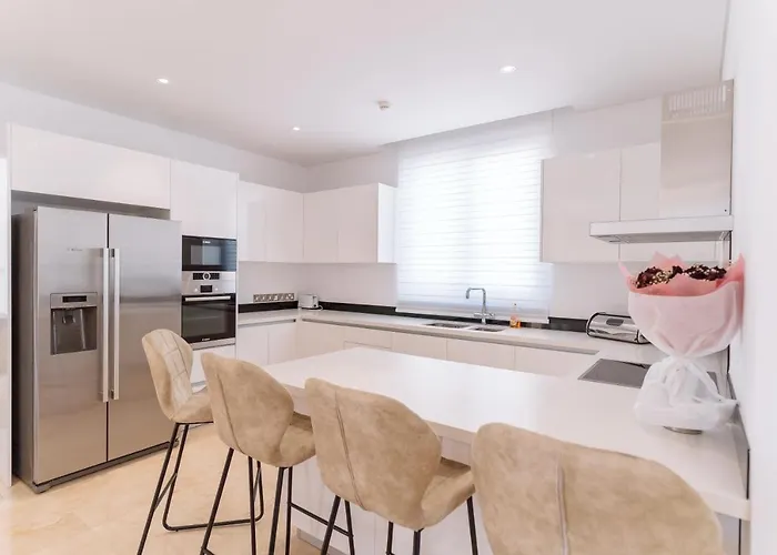 Coral Residences Villa Coral Bay