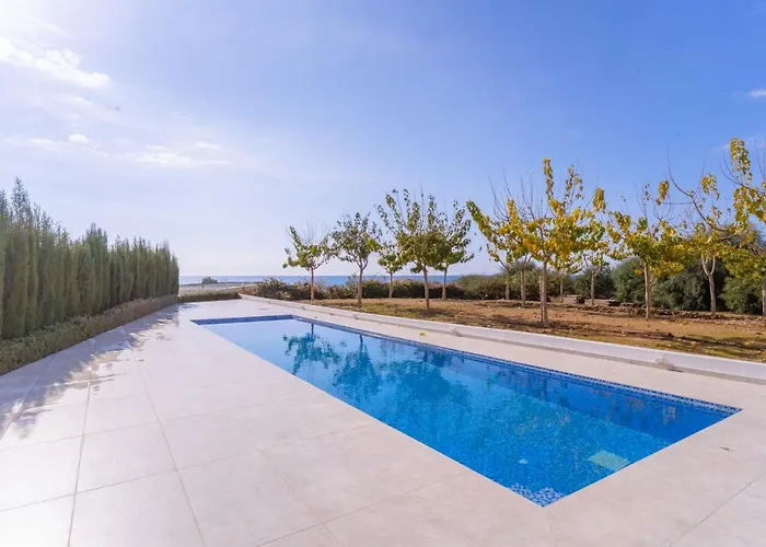 Villa Coral Residences